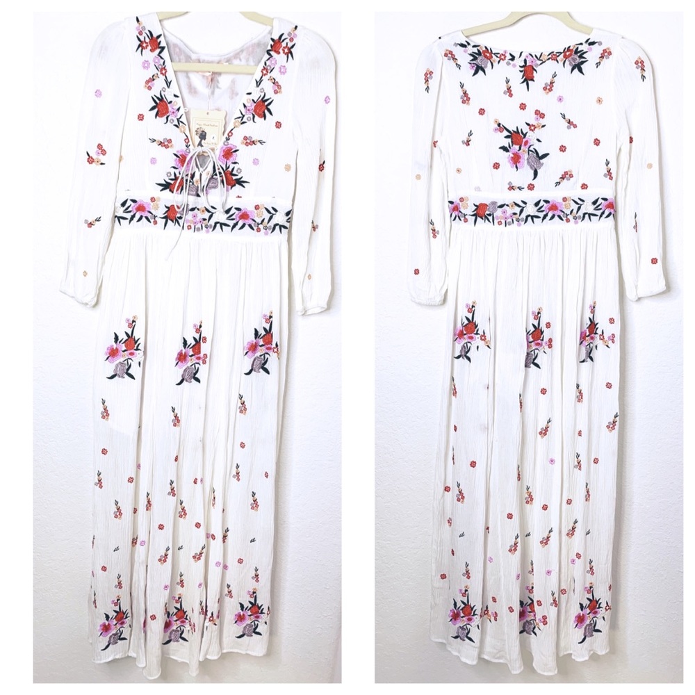 NWT White Floral Embroidered Large Boho Maxi Dress